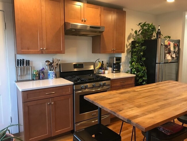 Foto del edificio - 76 Wenham St