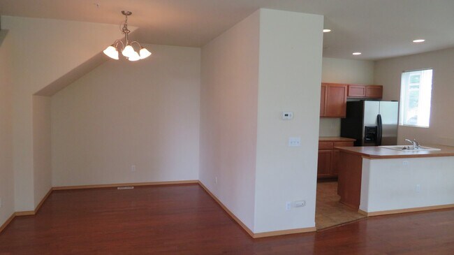 Foto del edificio - 2320 Simmons St