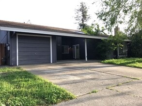 Building Photo - 222 El Cajon Ave