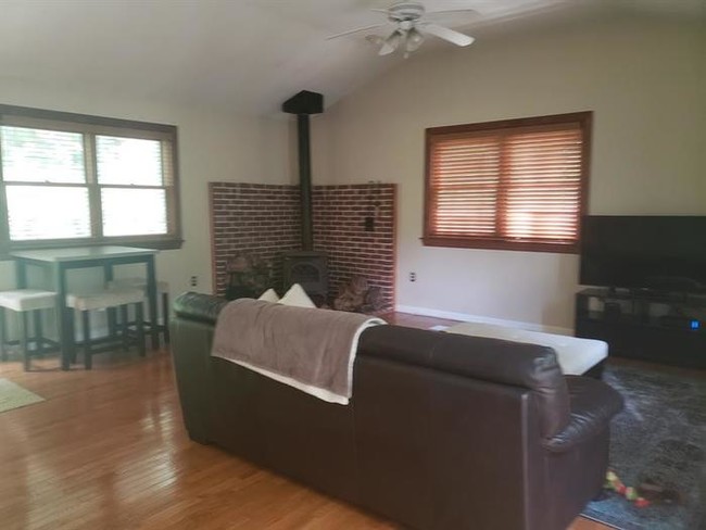 Foto del edificio - 638 Shoemaker Ln, King of Prussia, PA 19406