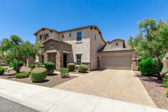 Foto del edificio - 882 E Parkview Dr