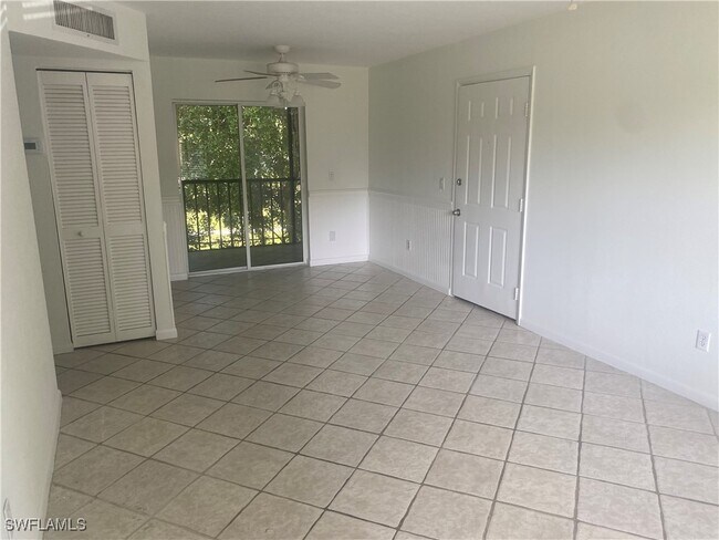 Foto del edificio - 1460 Green Valley Cir