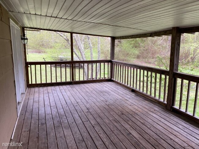 Building Photo - 3 br, 1.5 bath House - 63 Crabtree Rd