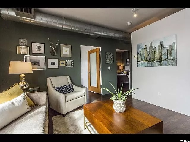 Building Photo - 336 W 300 S