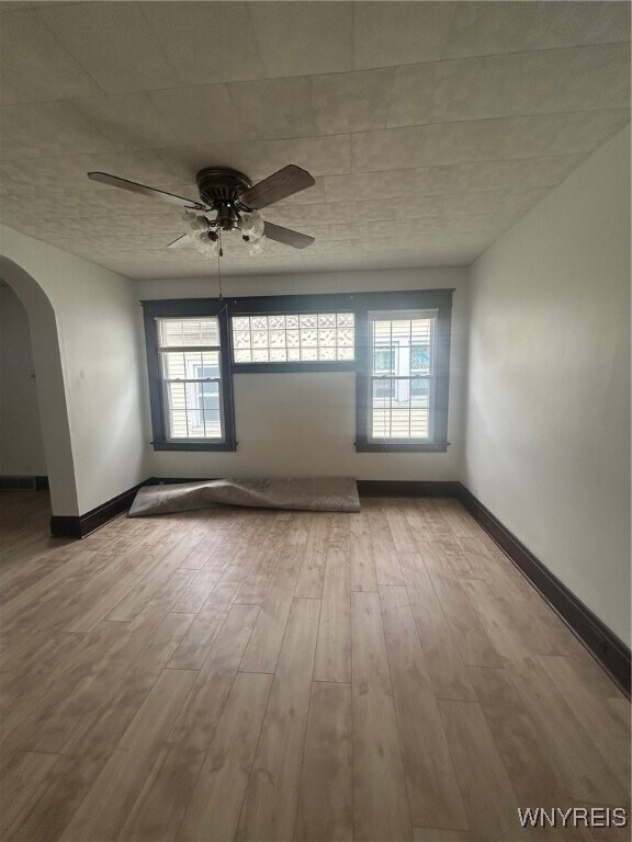 Foto del edificio - 155 Colvin Ave
