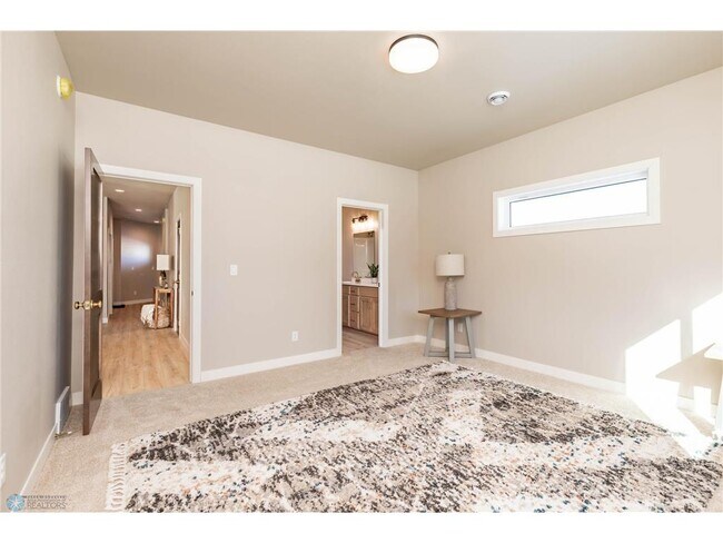 Foto del edificio - 6751 66th Ave S