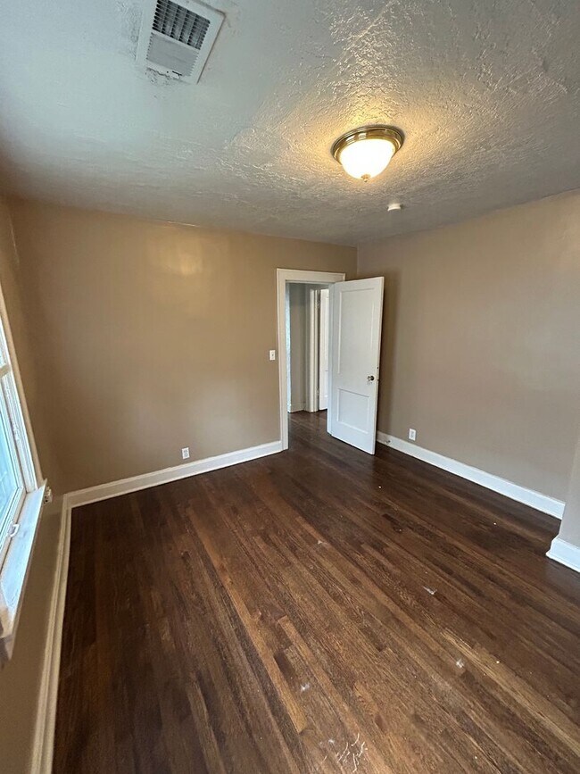 Foto del edificio - 5405/5407 Harrison St.