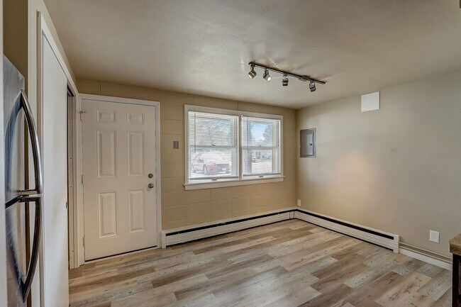 Building Photo - 3578