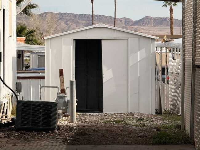 Foto del edificio - 3601 E Wyoming Ave