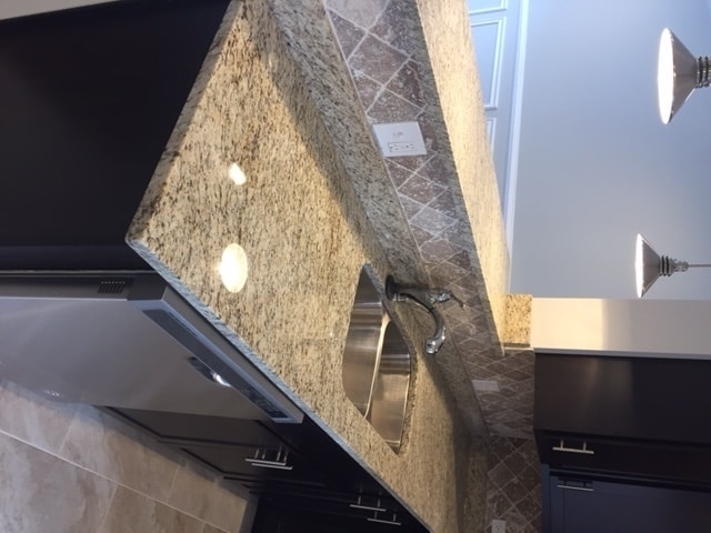 Building Photo - 13-15 S Waiola Ave