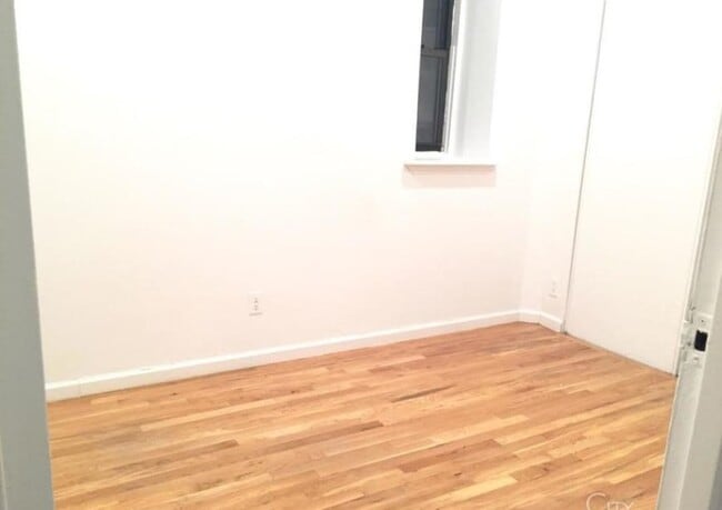 Building Photo - 3 bedroom in NEW YORK NY 10038