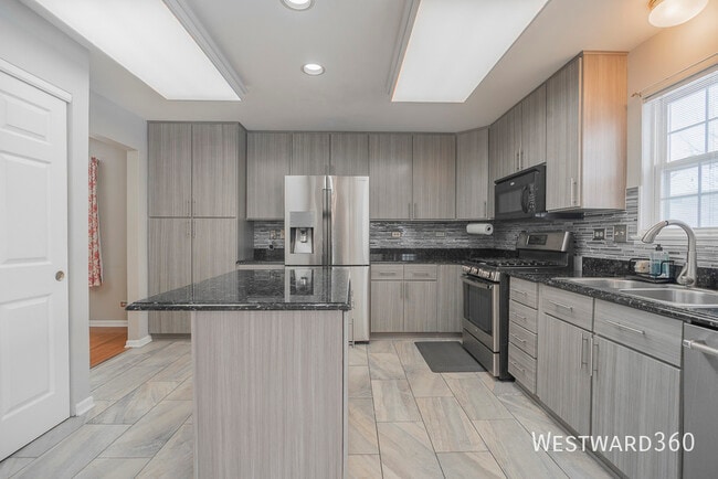 Foto del edificio - 164 Forestview Ct