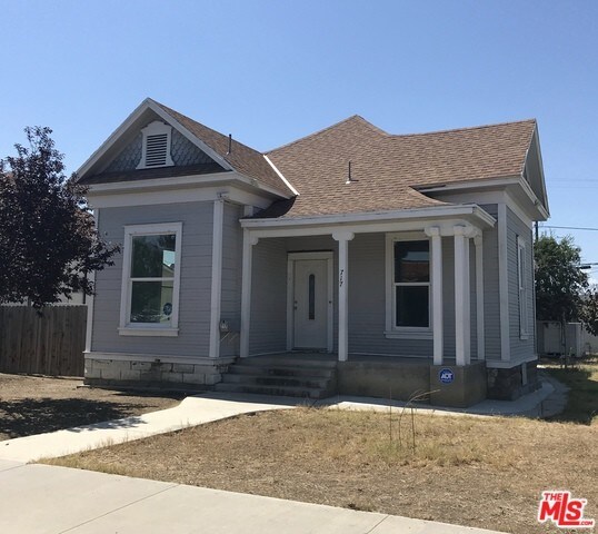 Primary Photo - 717 Monterey St