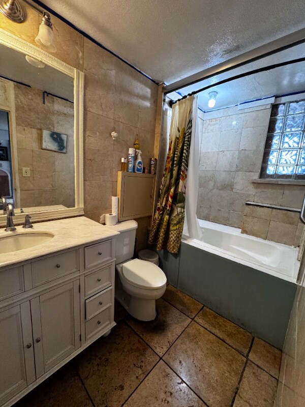 Foto del edificio - 419A Atkinson Dr