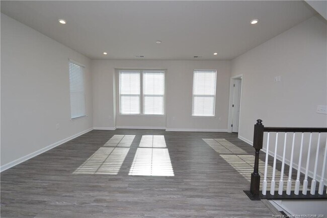 Building Photo - 1248 Channing Park Cir