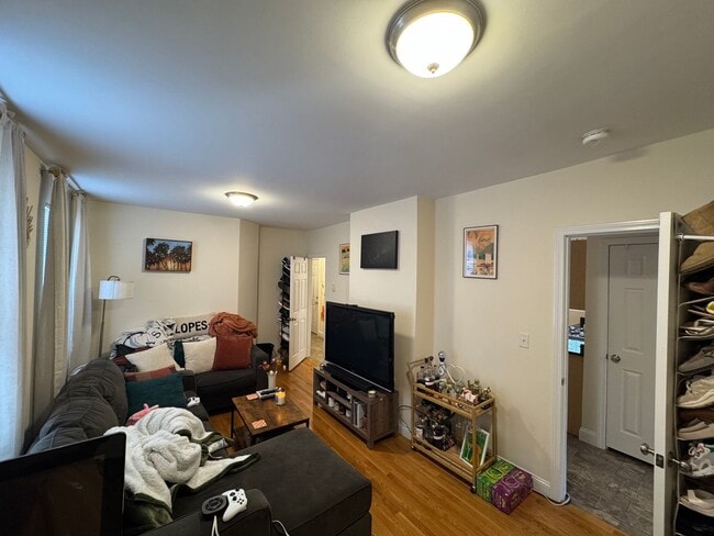 Building Photo - 220 Middlesex Ave