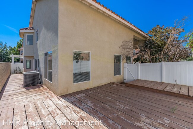 Building Photo - 5 br, 2.5 bath House - 9614 Helena Ave