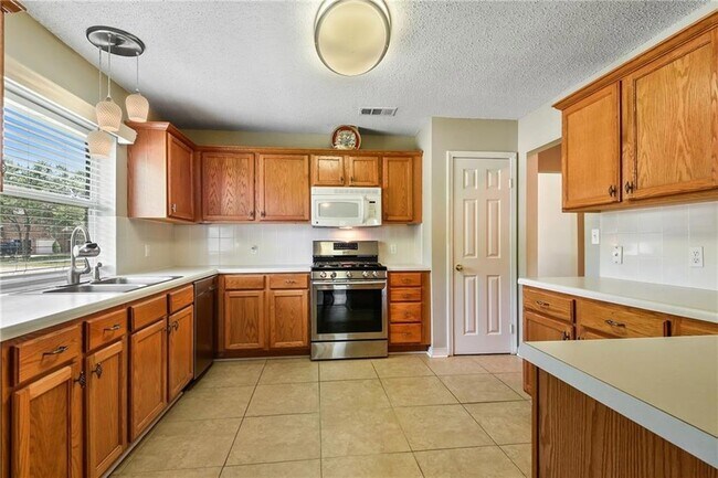 Foto del edificio - 1044 Breckenridge Dr