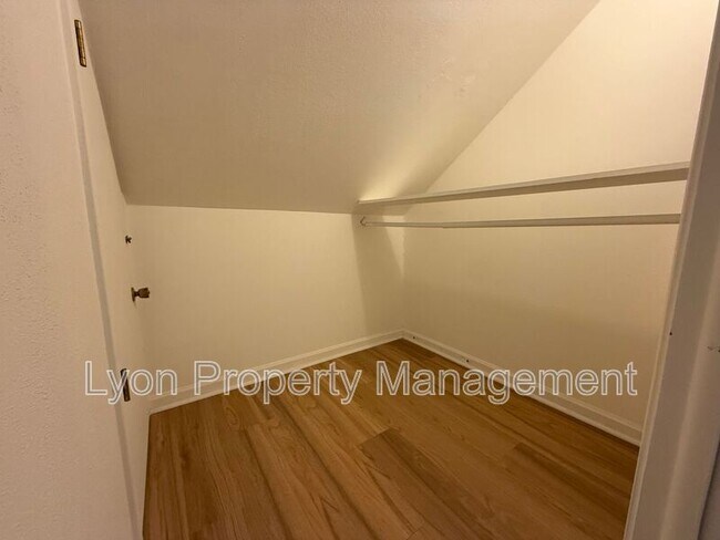 Foto del edificio - 26 Carlton St