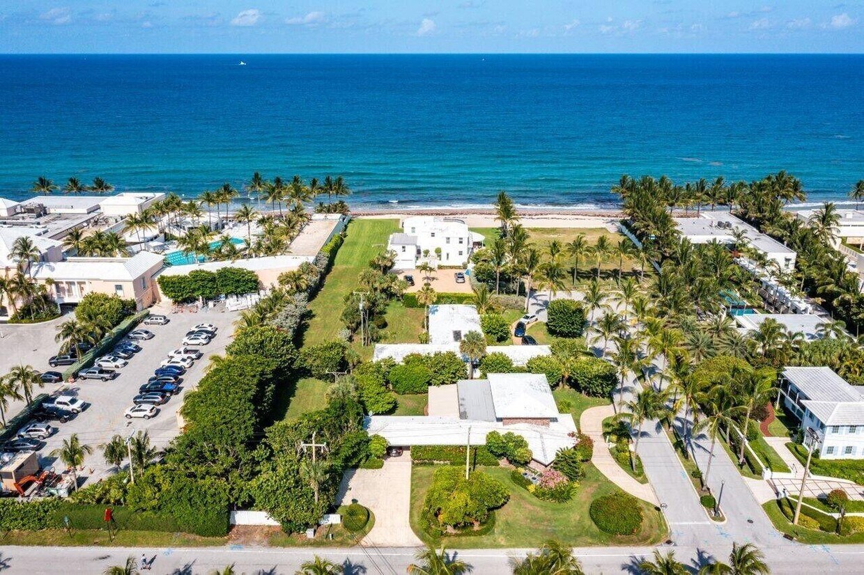 Primary Photo - 3 Ocean Ln