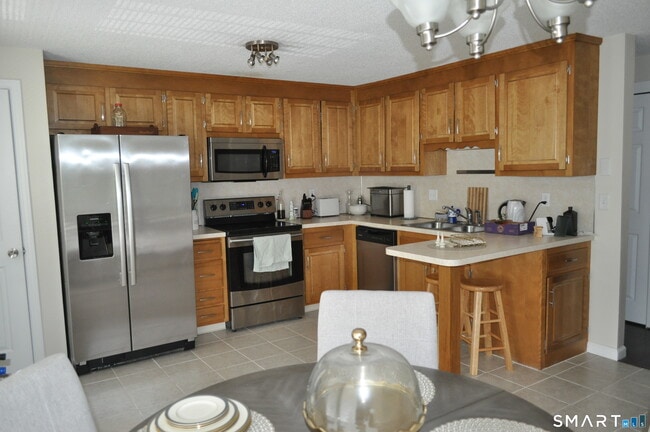 Building Photo - 110 Songbird Ln
