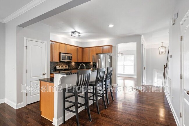 Building Photo - 1068 Woodbury Falls Dr