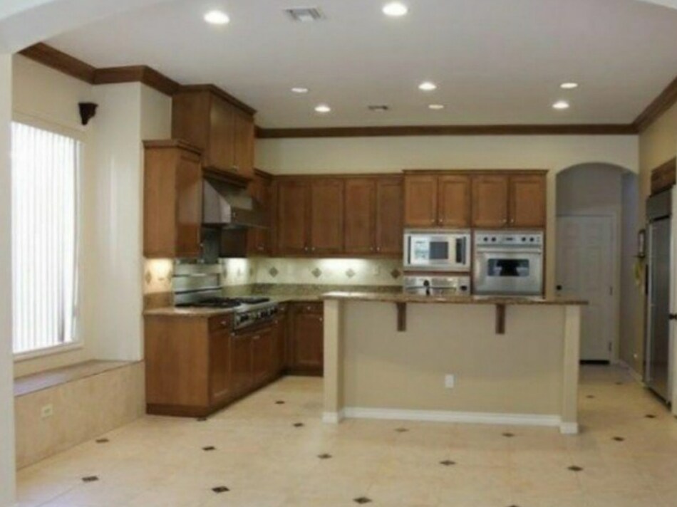 Foto principal - 6117 Deerhill Rd