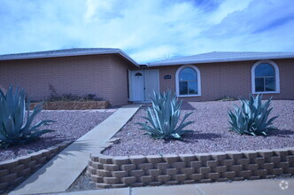 Building Photo - 1020 Palo Verde Dr