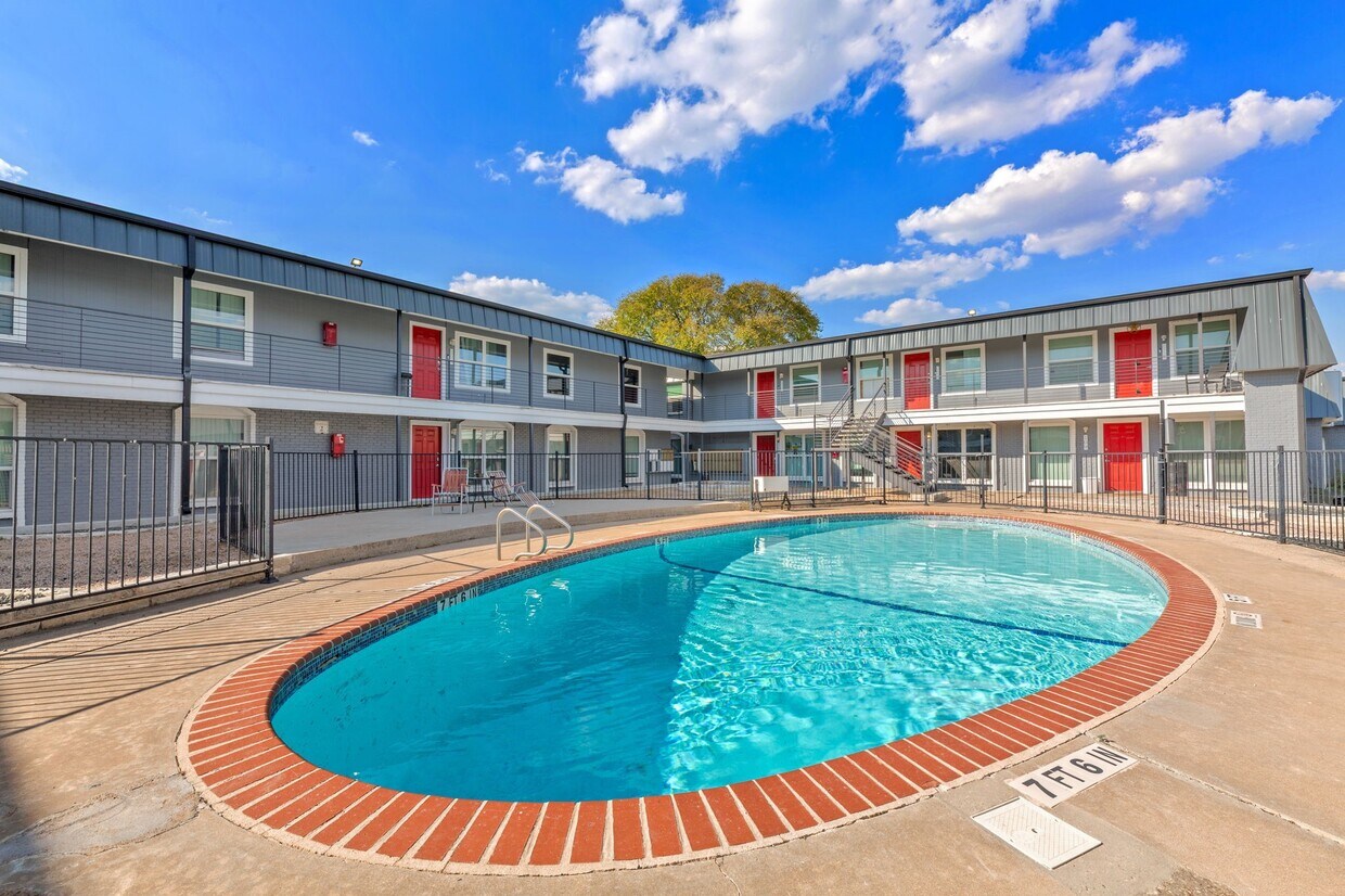 Foto principal - 5005 Manor Rd