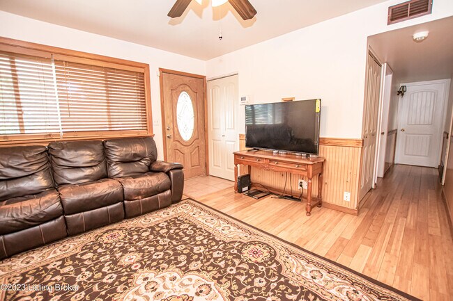 Building Photo - 6601 Macalester Dr