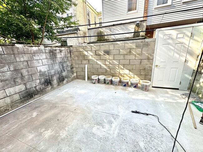 Foto del edificio - 1721 Mifflin St