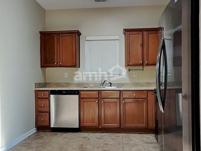 Building Photo - 7411 Appling Rain Dr