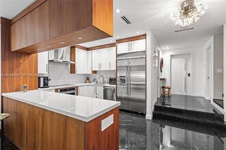 Building Photo - 21145 Helmsman Dr