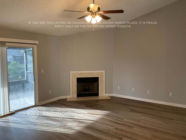 Foto del edificio - 14079 Crestwick Dr W