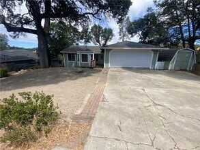 Building Photo - 20995 Powder Horn Rd