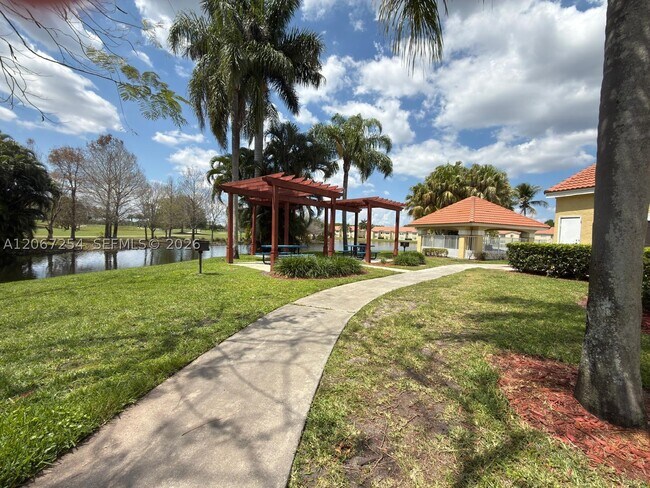Foto del edificio - 12760 Vista Isles Dr
