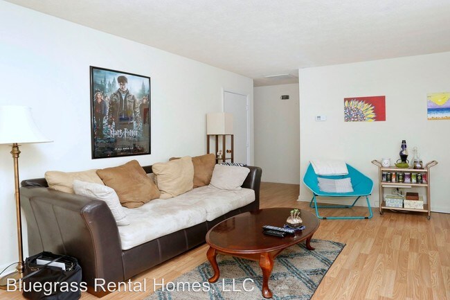 Foto del edificio - 1 br, 1 bath Apartment - 1340 Royalty Court