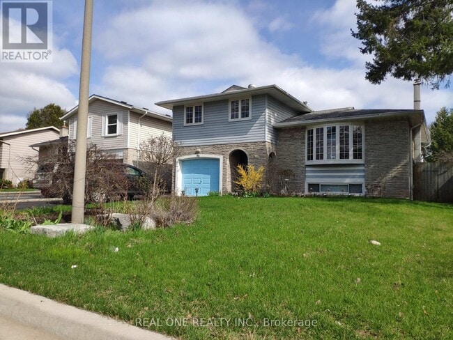 Building Photo - 96 Osborne Crescent