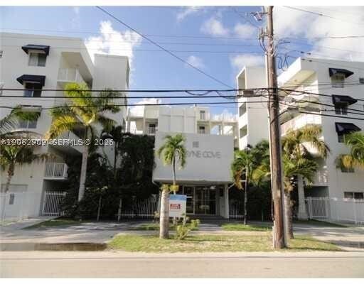Foto del edificio - 665 NE 83rd Terrace