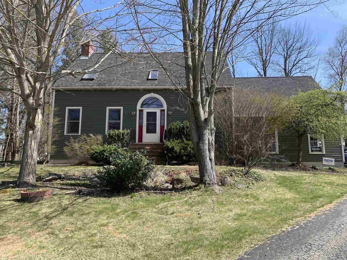 2 Beverly Ln, Dover, NH 03820 House Rental in Dover, NH