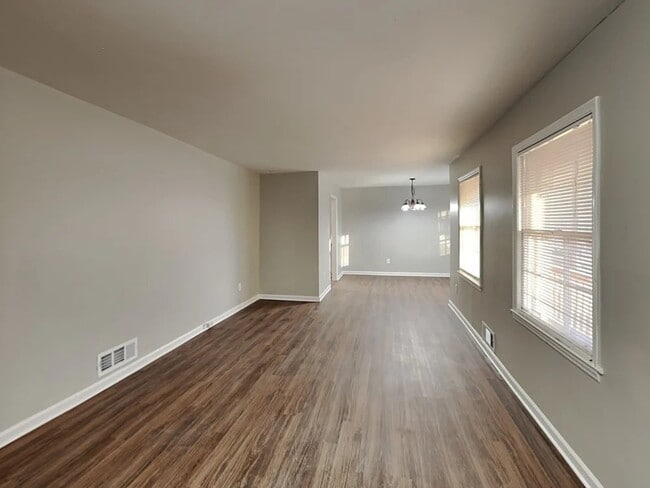 Building Photo - 3668 Scarlet Dr