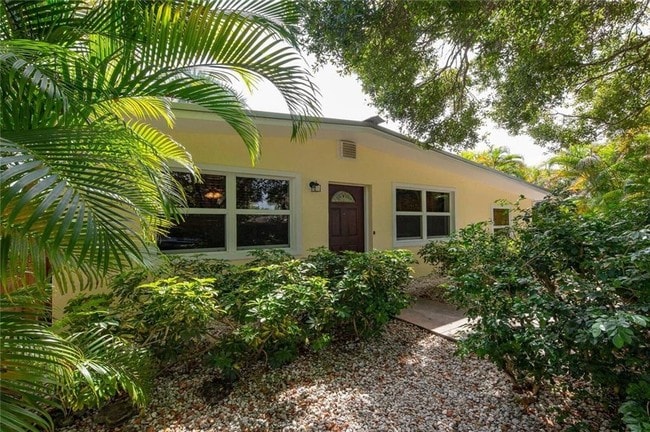 Building Photo - 2716 SE Bonita St