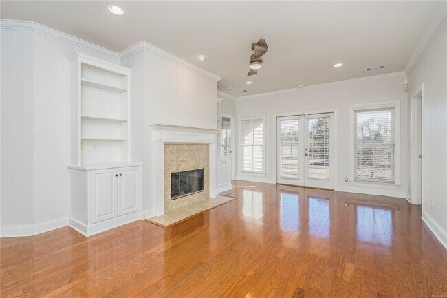 Foto del edificio - 5540 Ash Grove Cir