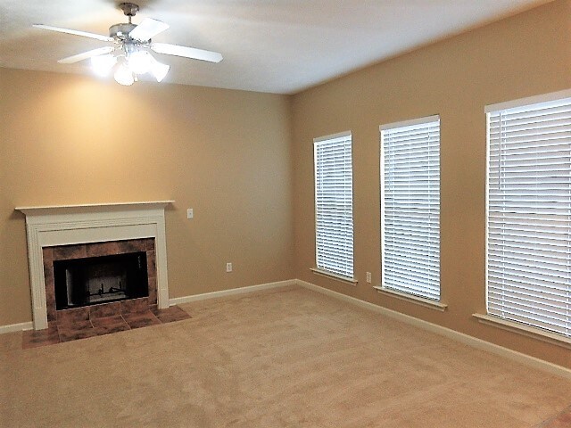 Building Photo - 4056 Hollis Hill Dr