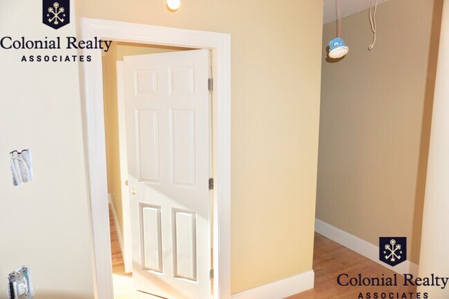 Building Photo - 17 Highgate St