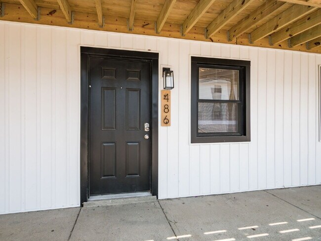 Foto del edificio - Charming Updated 1-Bedroom Home in Desirable Southern Orchards