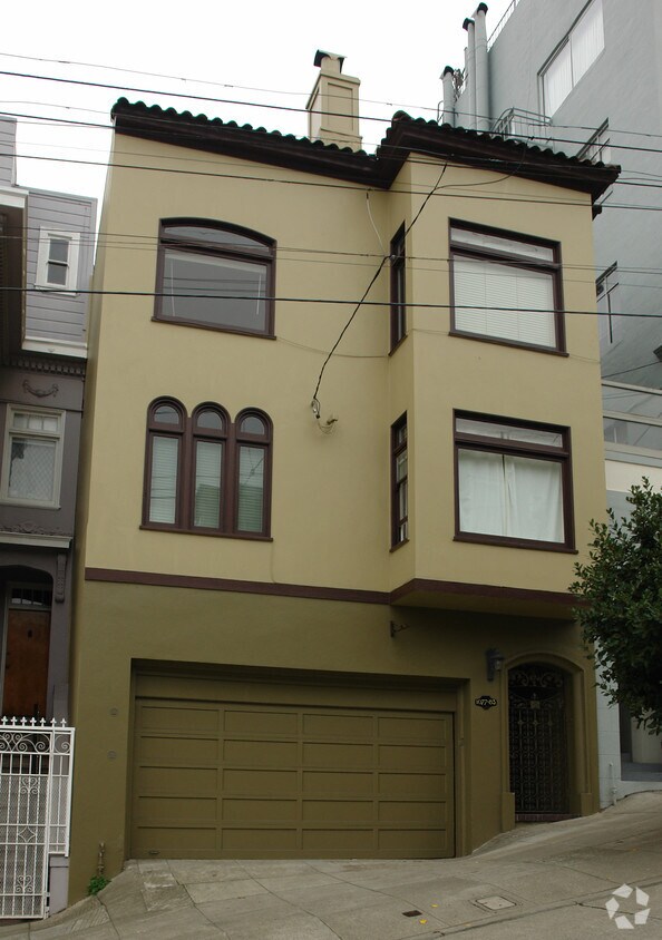 Primary Photo - 1077-1083 Filbert St