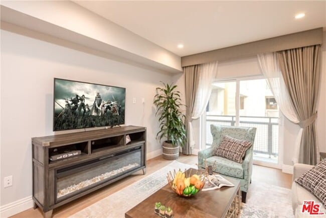 Foto del edificio - 2939 Leeward Ave