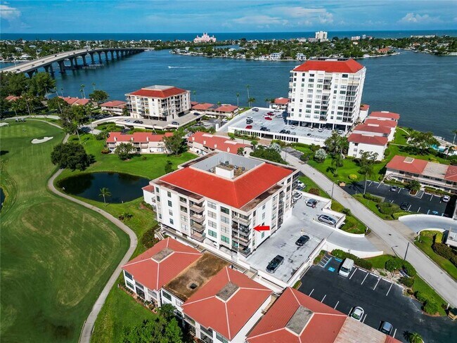 Foto del edificio - 6210 Sun Blvd