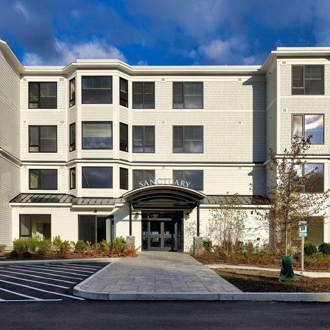 Building Photo - 130 Chief Justice Cushing Hwy